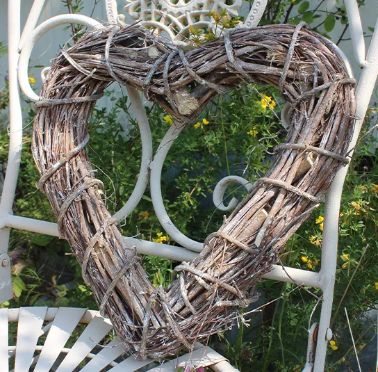 Herz Kranz Rattan 30 cm – Bild 3