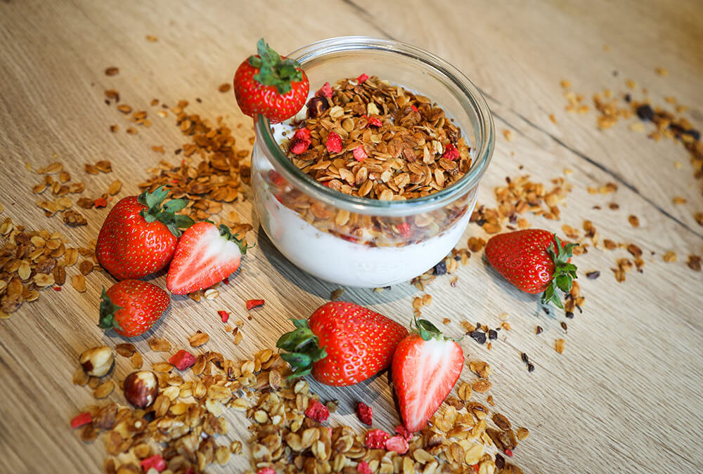 Knuspermüsli mit Erdbeerstückchen – Probiergröße